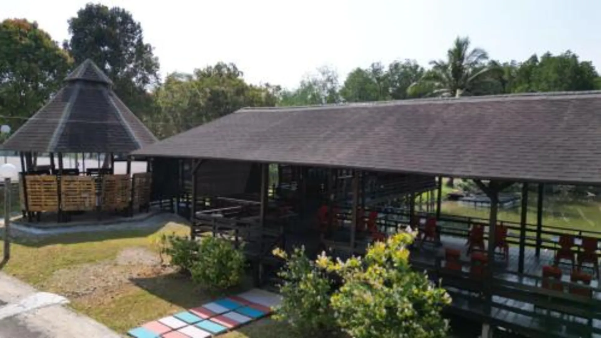 세마탄 Putra Sentosa Retreat Camp Sematan 5성급 호텔 수영장