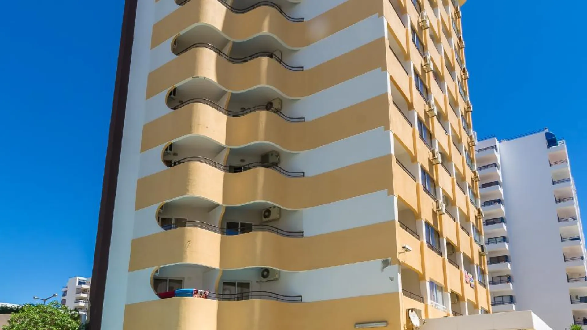 쿼테이라 호텔 아티스마르 3성급 호텔 스위트룸