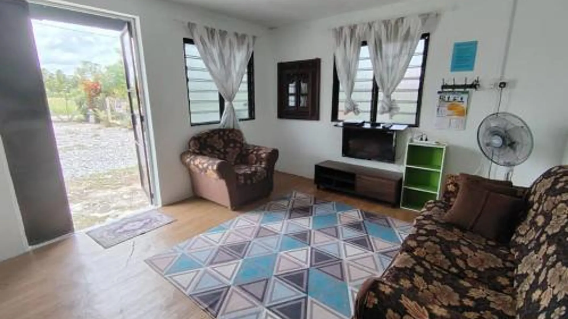 베세리 Aziqa Homestay Chalet With Pool 4성급 게스트하우스 스위트룸