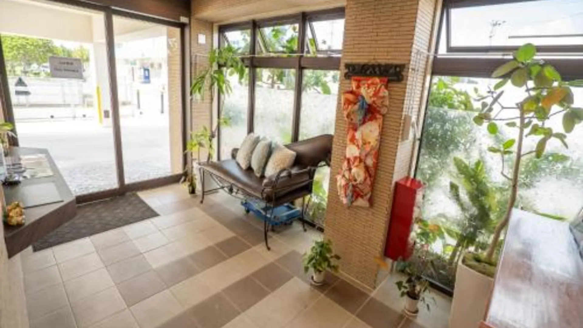 오키나와 본섬 씨사이드 콘도미니엄 라나 차탄 4성급 게스트하우스 객실