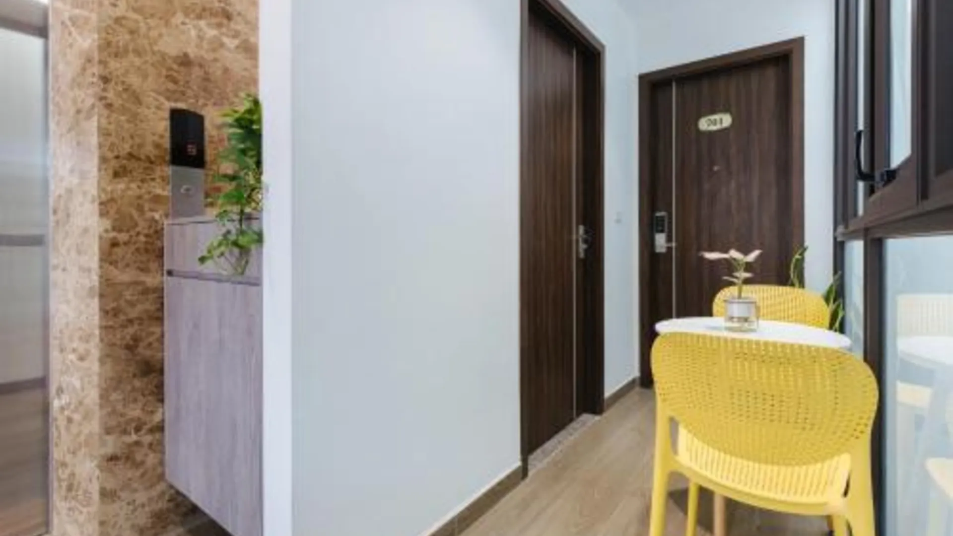 하노이 럭 아파트 8 - 하노이 웨스트레이크 발코니 스튜디오 4성급 게스트하우스 레스토랑