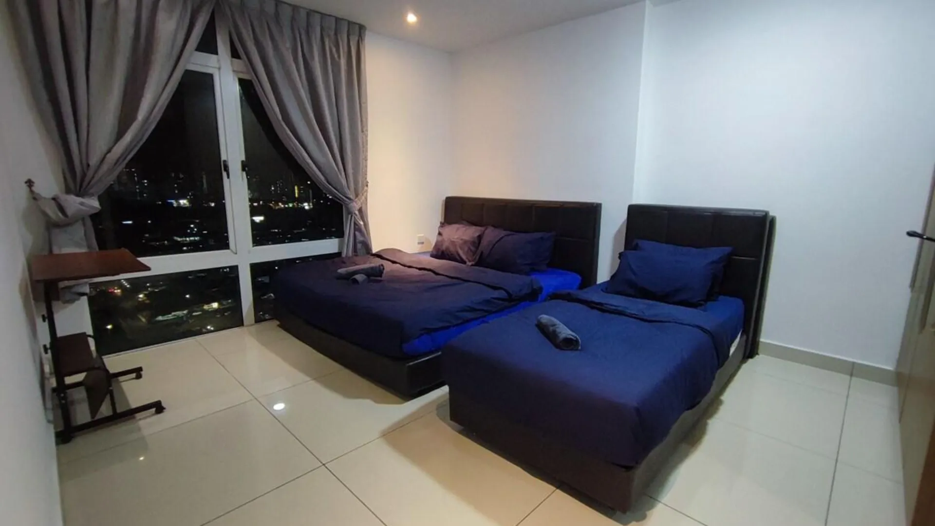 조호바루 / 조호르바루 조호바루의 아파트먼트 (110m², 침실 3개, 프라이빗 욕실 2개) 3성급 싱글룸 레스토랑