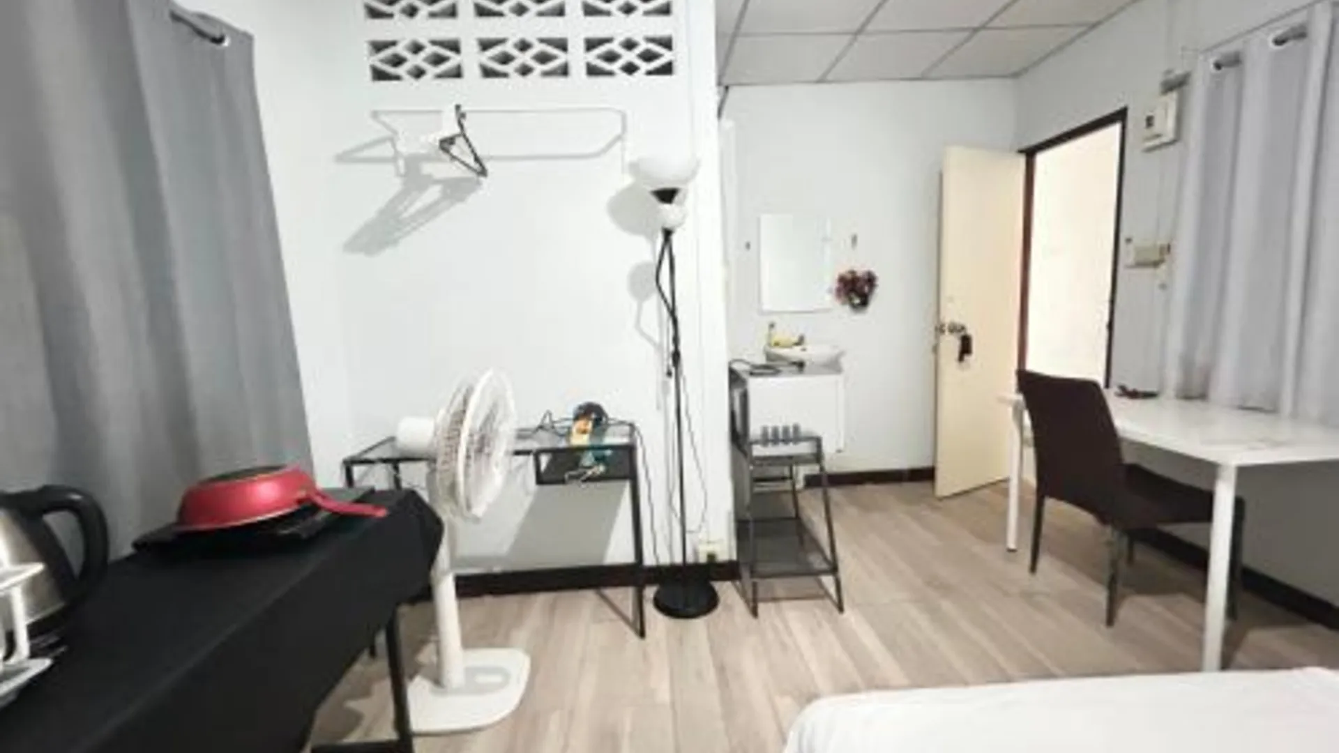 방콕 Wewash Room Laksi - Donmuang Airport ห้องวีวอช หลักสี่ -สนามบินดอนเมือง 3성급 호텔 레스토랑