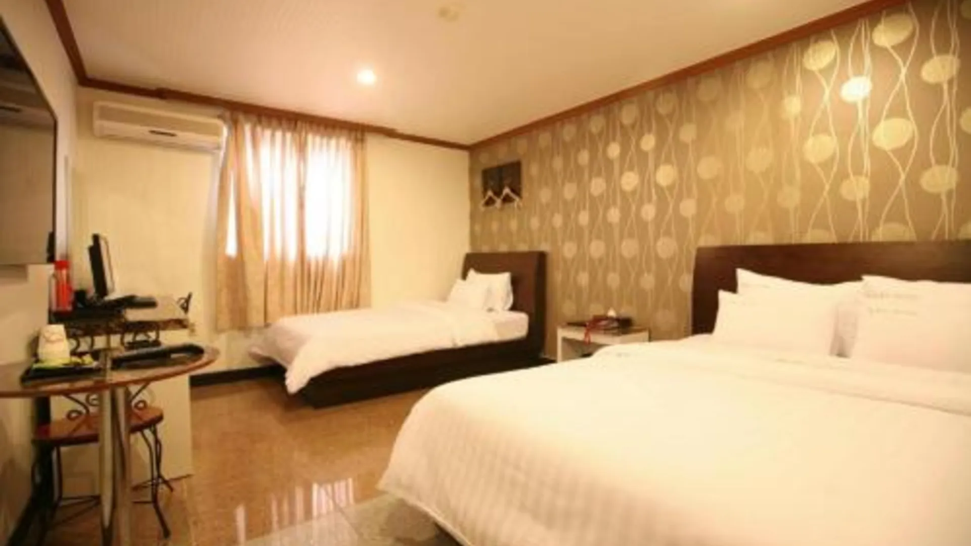 서울 뉴 월드 호텔 2성급 호텔 스위트룸