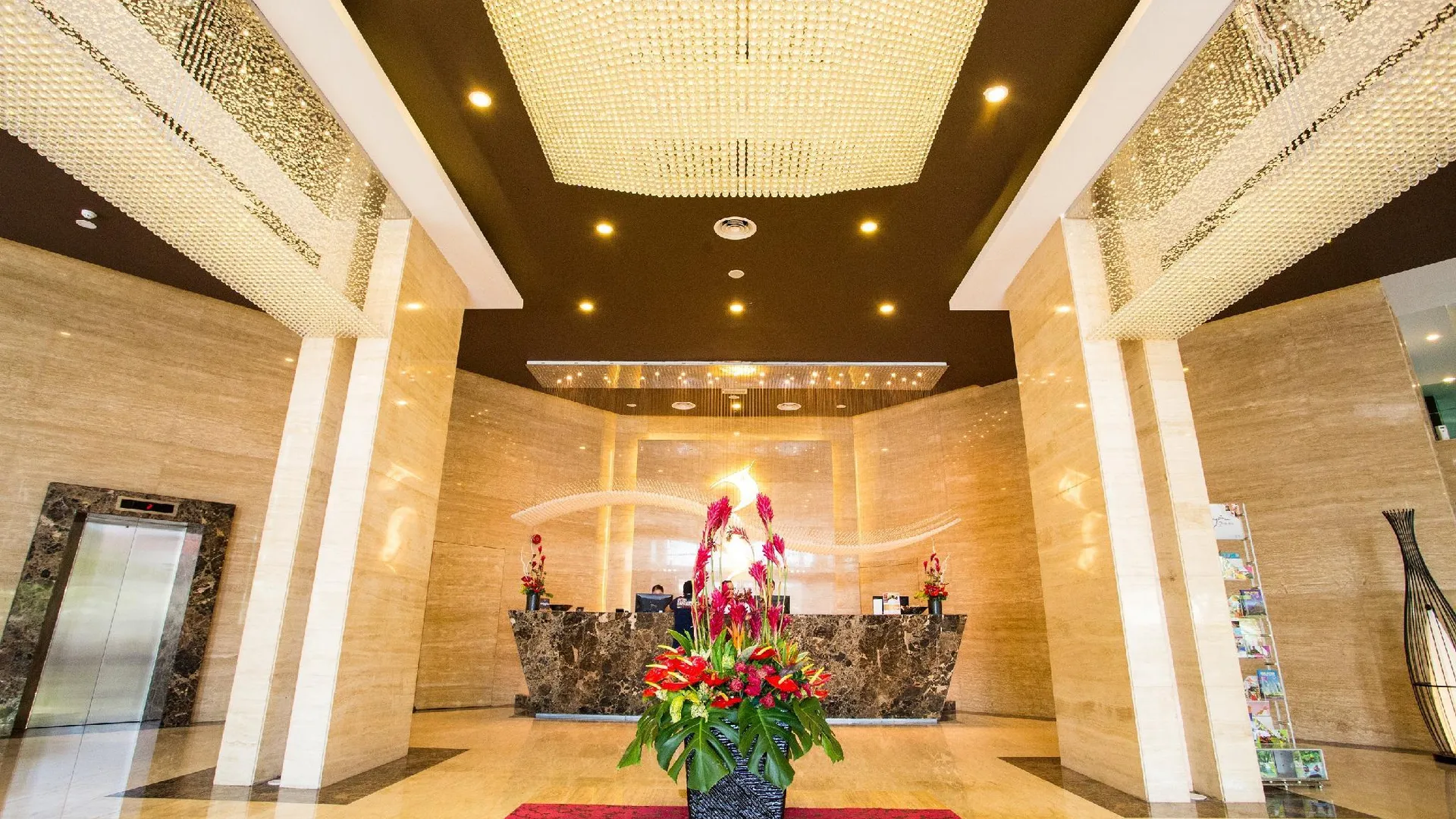 알로스타 / 알로르세타르 호텔 로얄 시그니처 4성급 호텔 객실