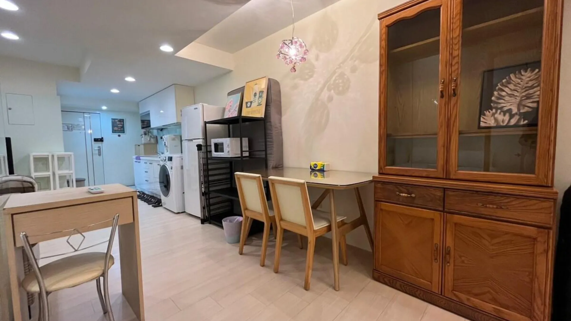 타이베이 타이베이 메인역의 아파트먼트 (110m², 침실 3개, 프라이빗 욕실 1개) 4성급 싱글룸 수영장