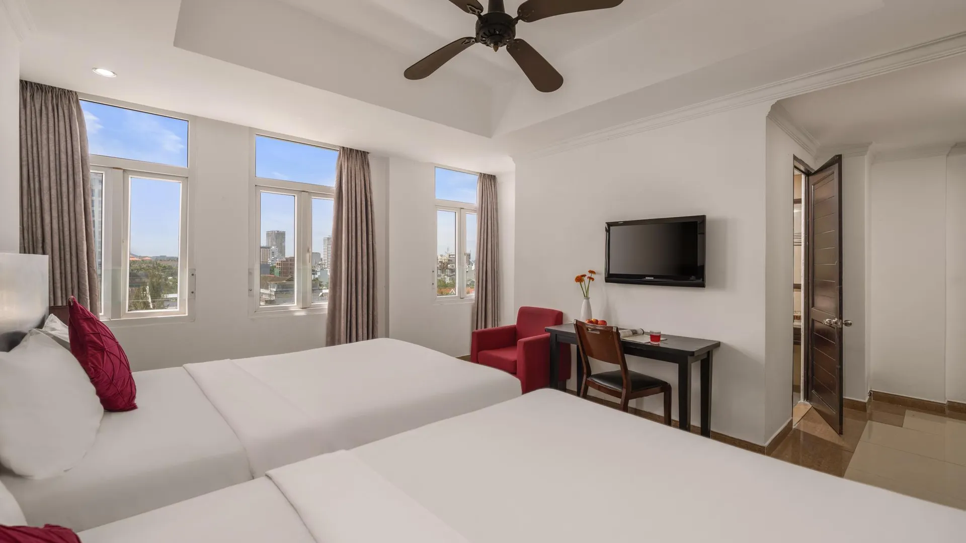 다낭 하버 씨뷰 호텔 다낭 2성급 호텔 스위트룸