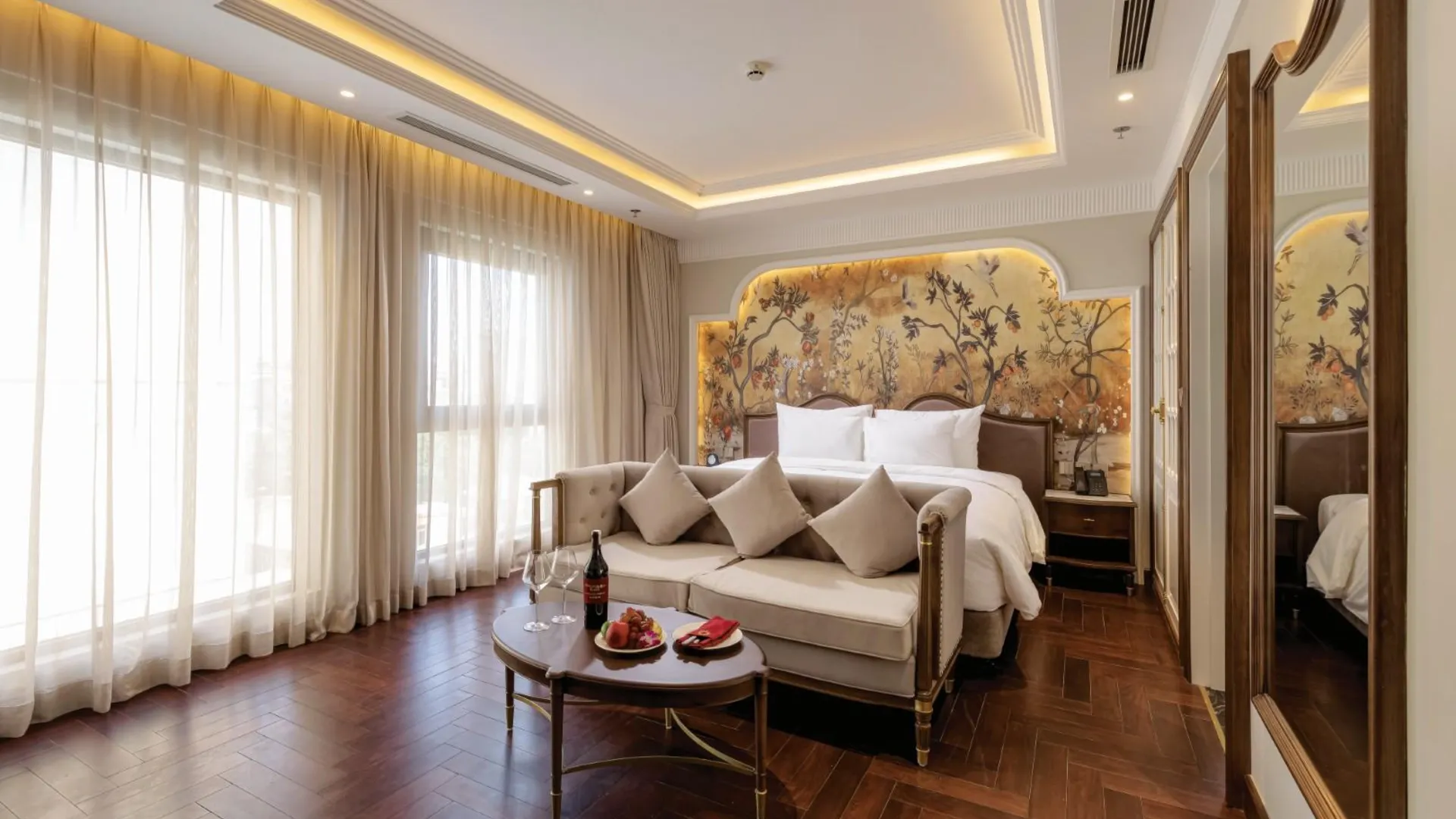 하노이 헤리티지 함롱 호텔 앤 스파 5성급 호텔 스위트룸