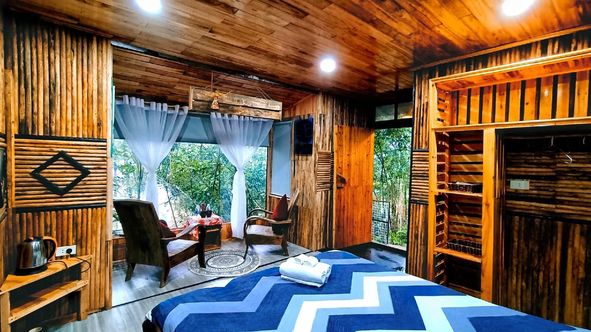 사파 사빠 도심의  (25m², 침실 1개, 프라이빗 욕실 1개) 4성급 게스트하우스 스위트룸