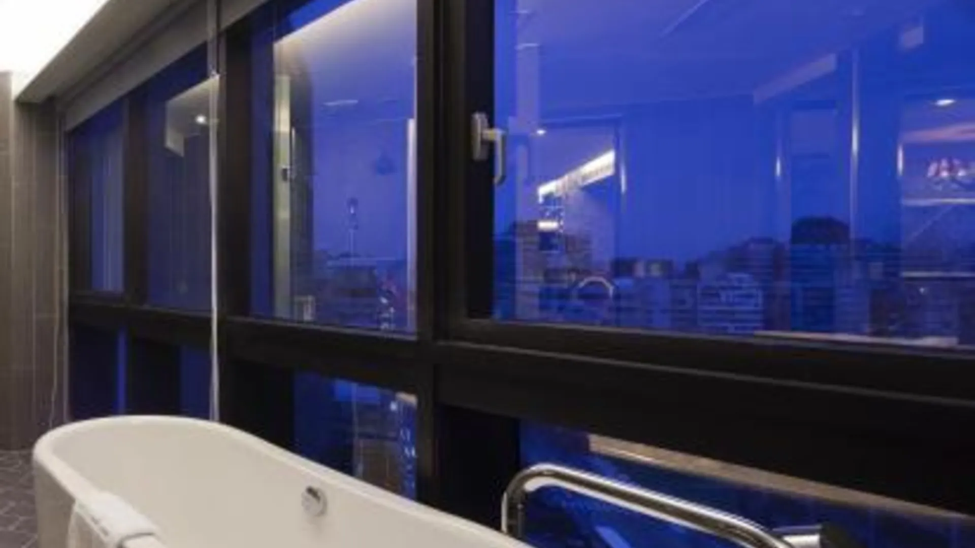 타이베이 FX 호텔 타이베이 난징 이스트 로드 4성급 호텔 수영장