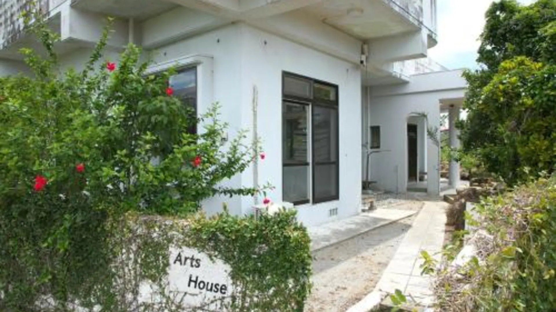 오키나와 본섬 Arts house 3성급 싱글룸 외관