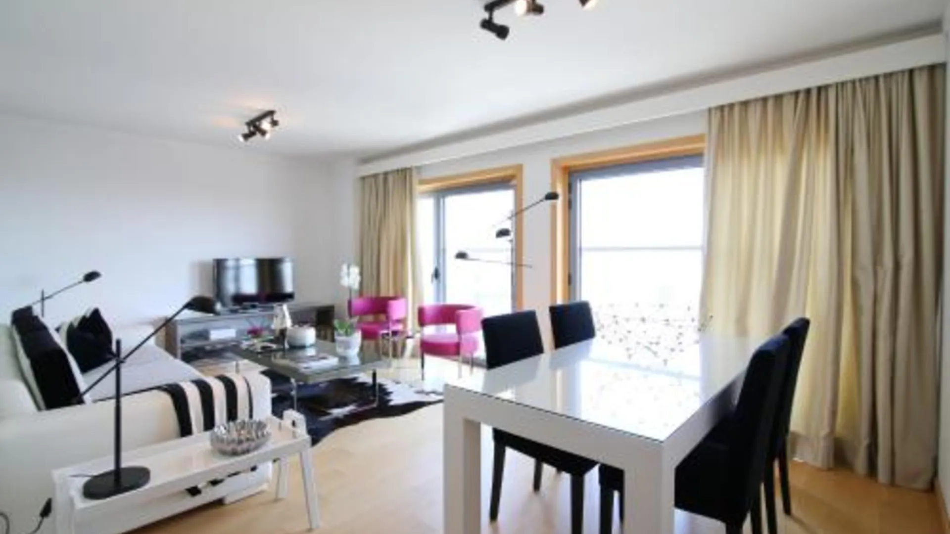 리스본 파노라믹 리빙 4성급 게스트하우스 로비