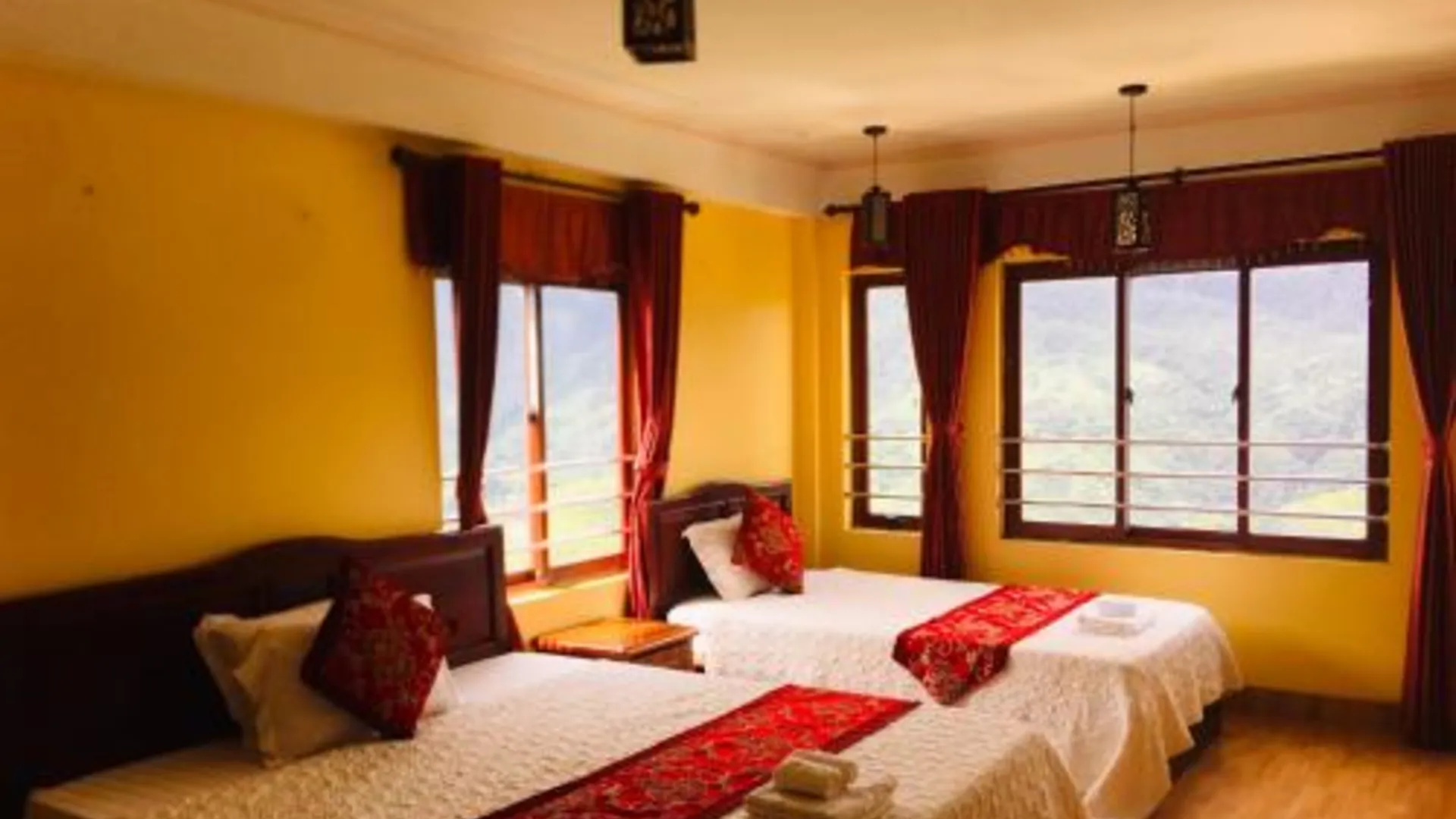 사파 블랙 흐몽 뷰 호텔 2성급 호텔 스위트룸