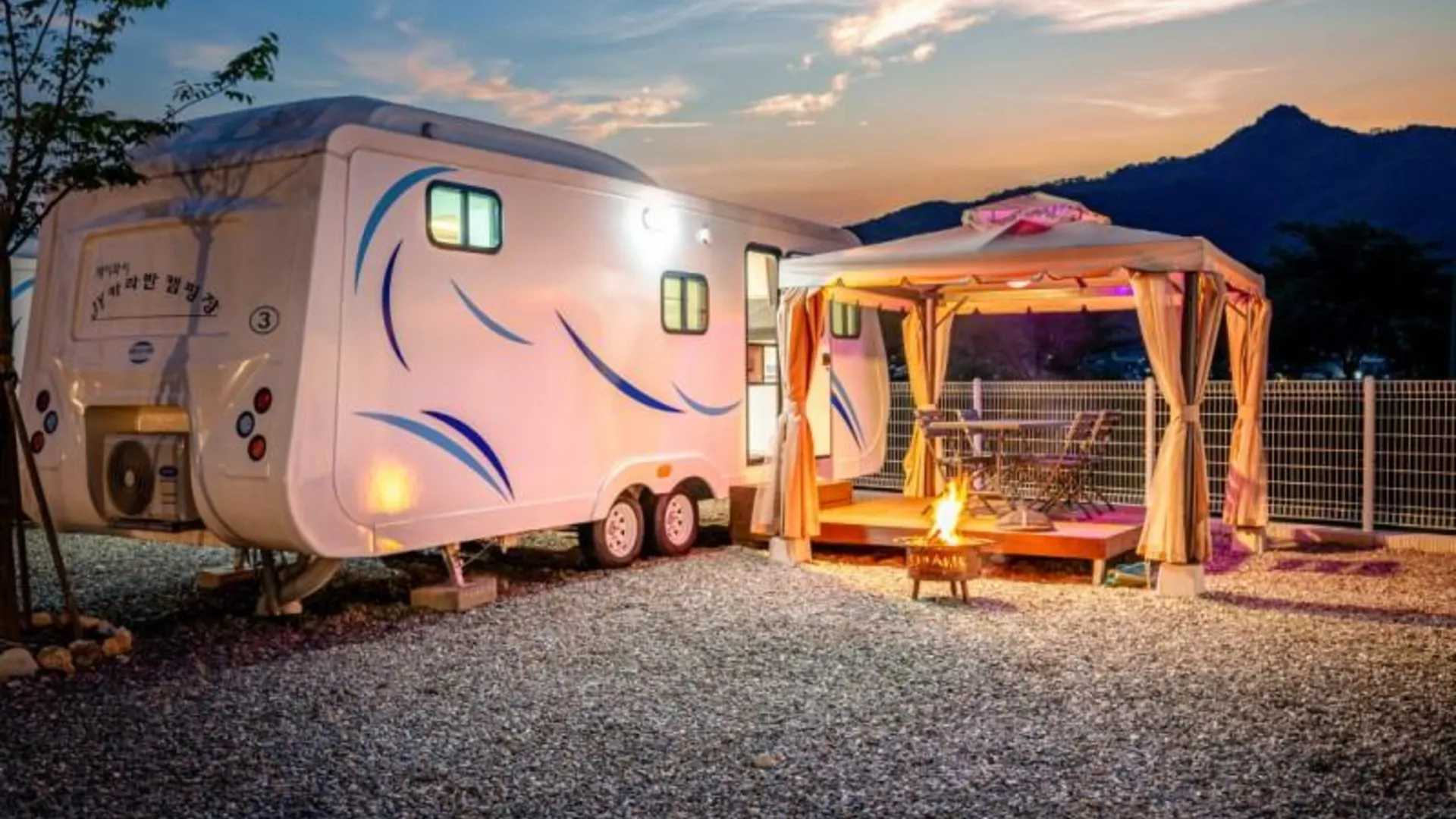 가평 제이와이캠핑&카라반