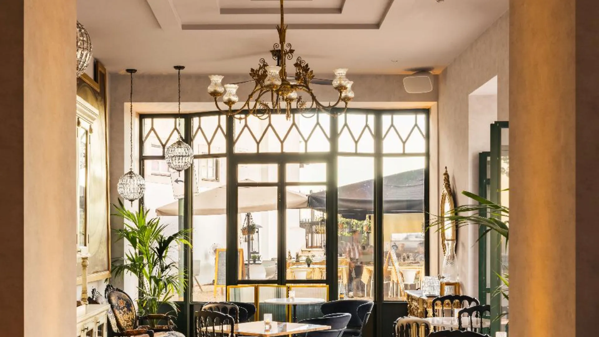 리스본 포우사다 알파마 4성급 호텔 외관