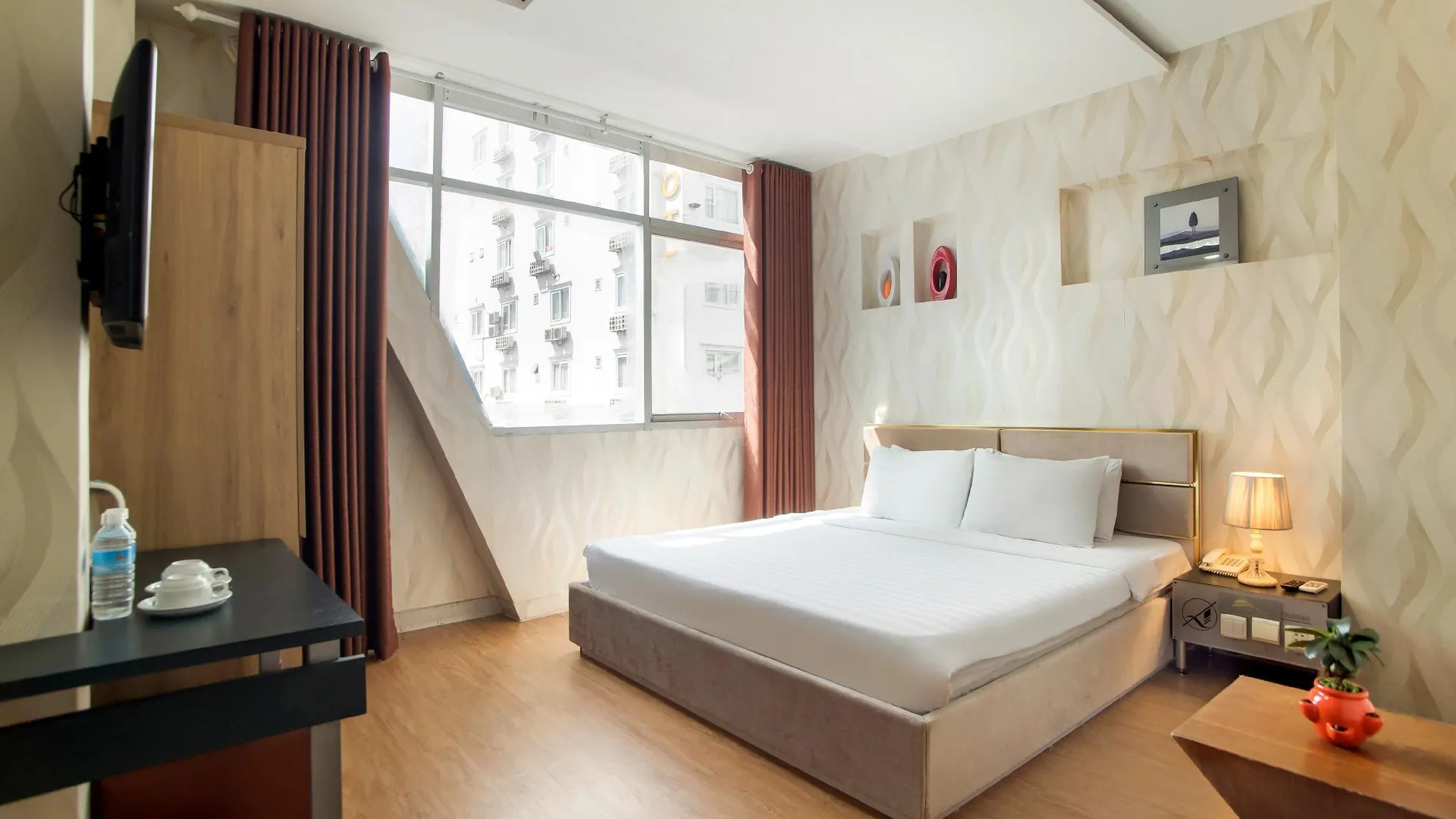 호치민 사이공 참 호텔 2성급 호텔 스위트룸