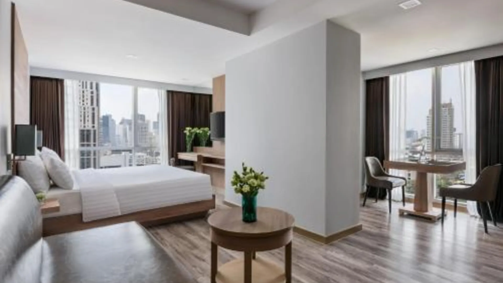 방콕 아델피 그란데 수쿰빗 4성급 호텔 스위트룸