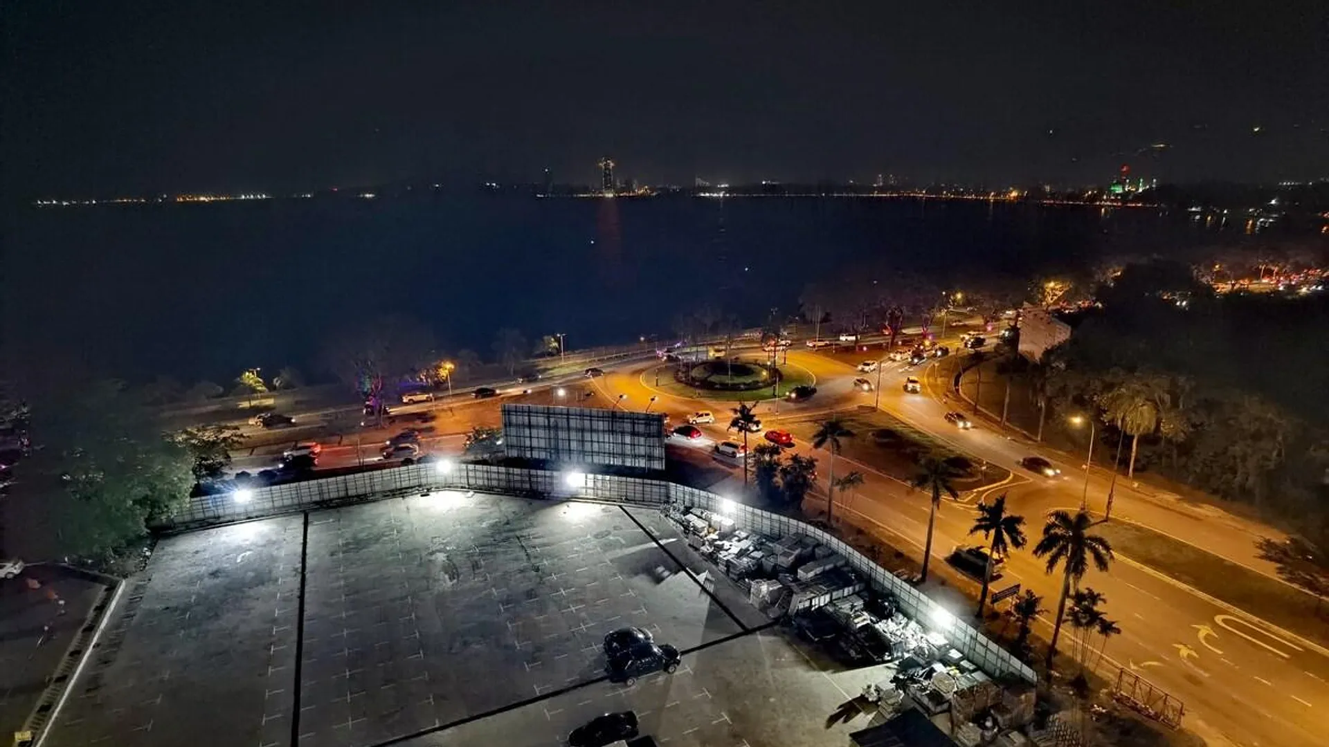 코타키나발루 시티 센터의 프라이빗 하우스 (m², 침실 2개, 프라이빗 욕실 2개) 3성급 게스트하우스 전망