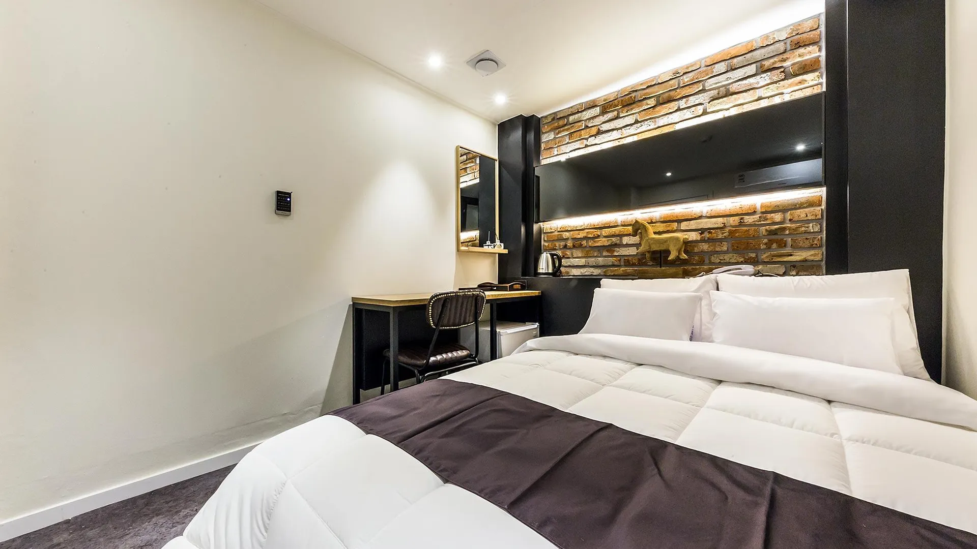 서울 신촌 Hotel Ludi (루디) 3성급 호텔 스위트룸