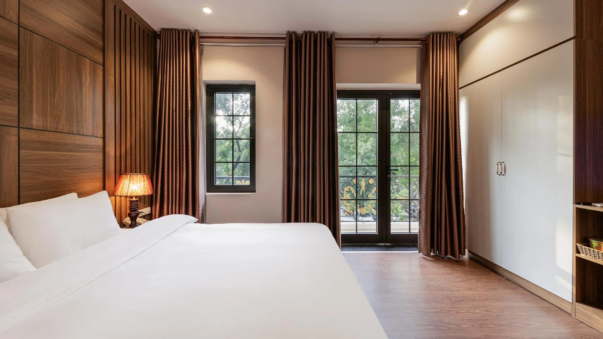 하노이 컬렉션 O 르 그랑 하노이 호텔 – 더 센트럴 파크 3성급 호텔 스위트룸