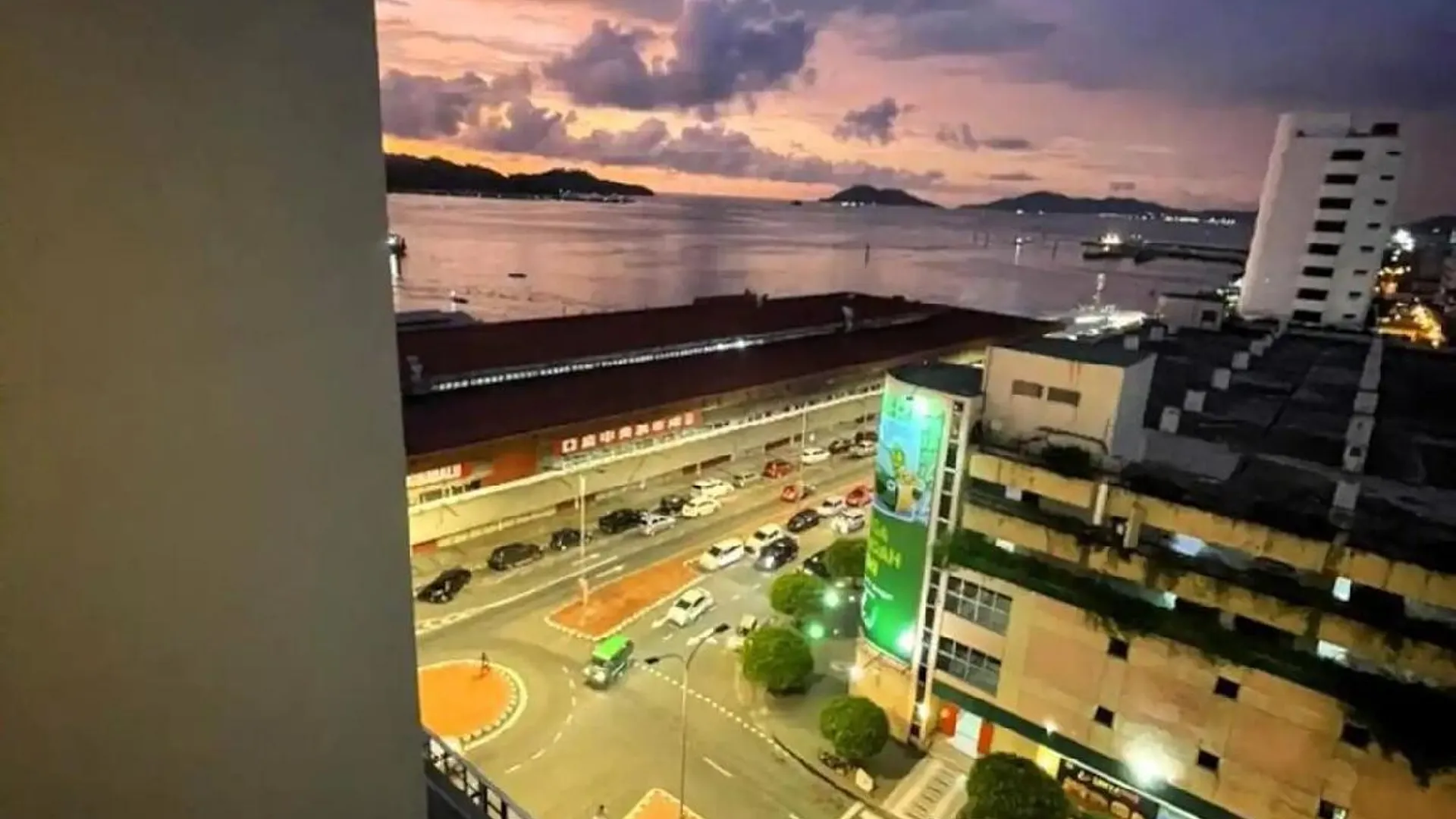 코타키나발루 시티 센터의 프라이빗 하우스 (38m², 침실 1개, 프라이빗 욕실 1개) 3성급 싱글룸 수영장