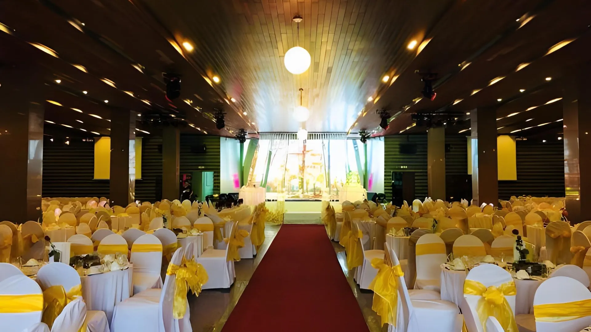 꼰뚬 인도차인 호텔 3성급 호텔 객실