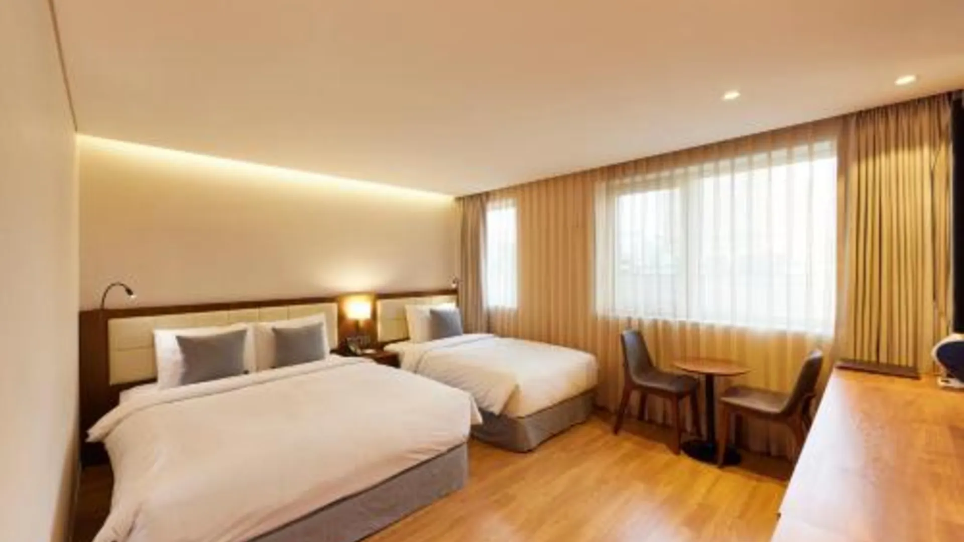 서울 호텔 유리앤 4성급 호텔 전망