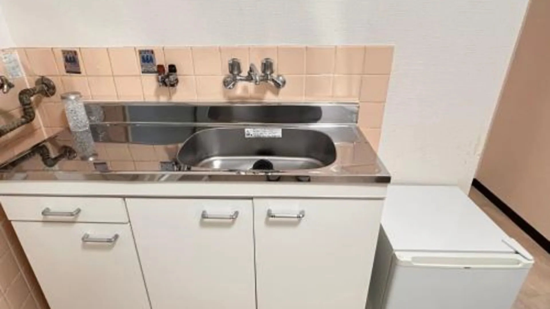 오사카 快客居と便利居 3성급 게스트하우스 수영장