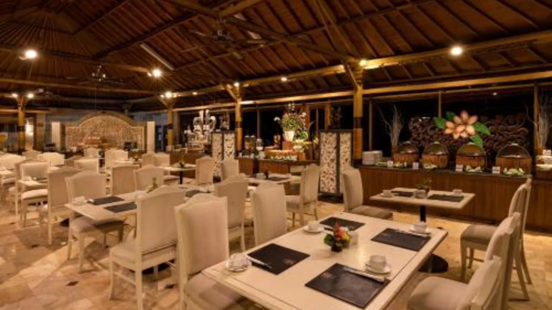 발리 더 자야카르타 발리 비치 리조트 앤 스파 4성급 호텔 수영장