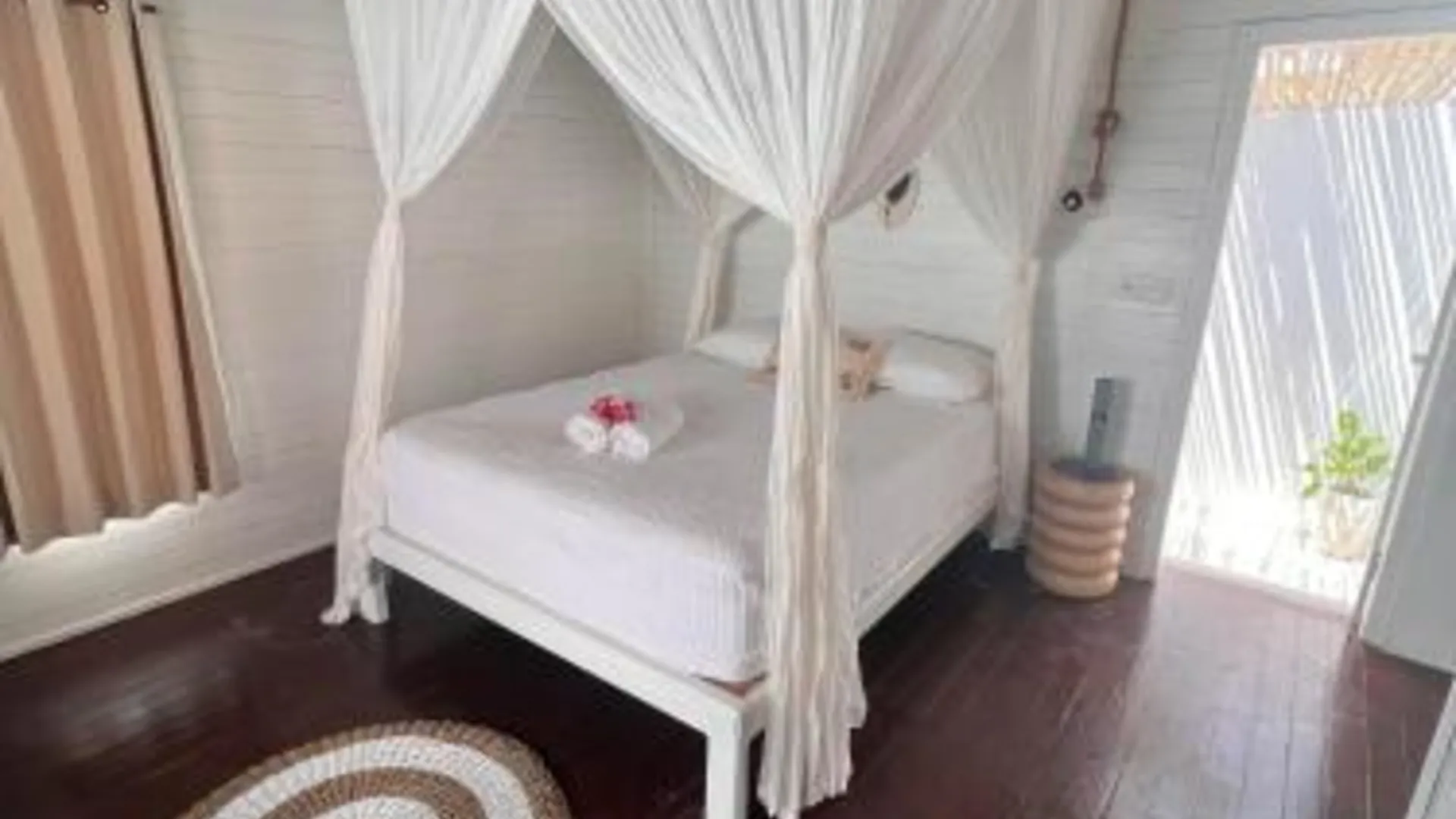 발리 더 쿠부 221 체닝안 1성급 호텔 스위트룸