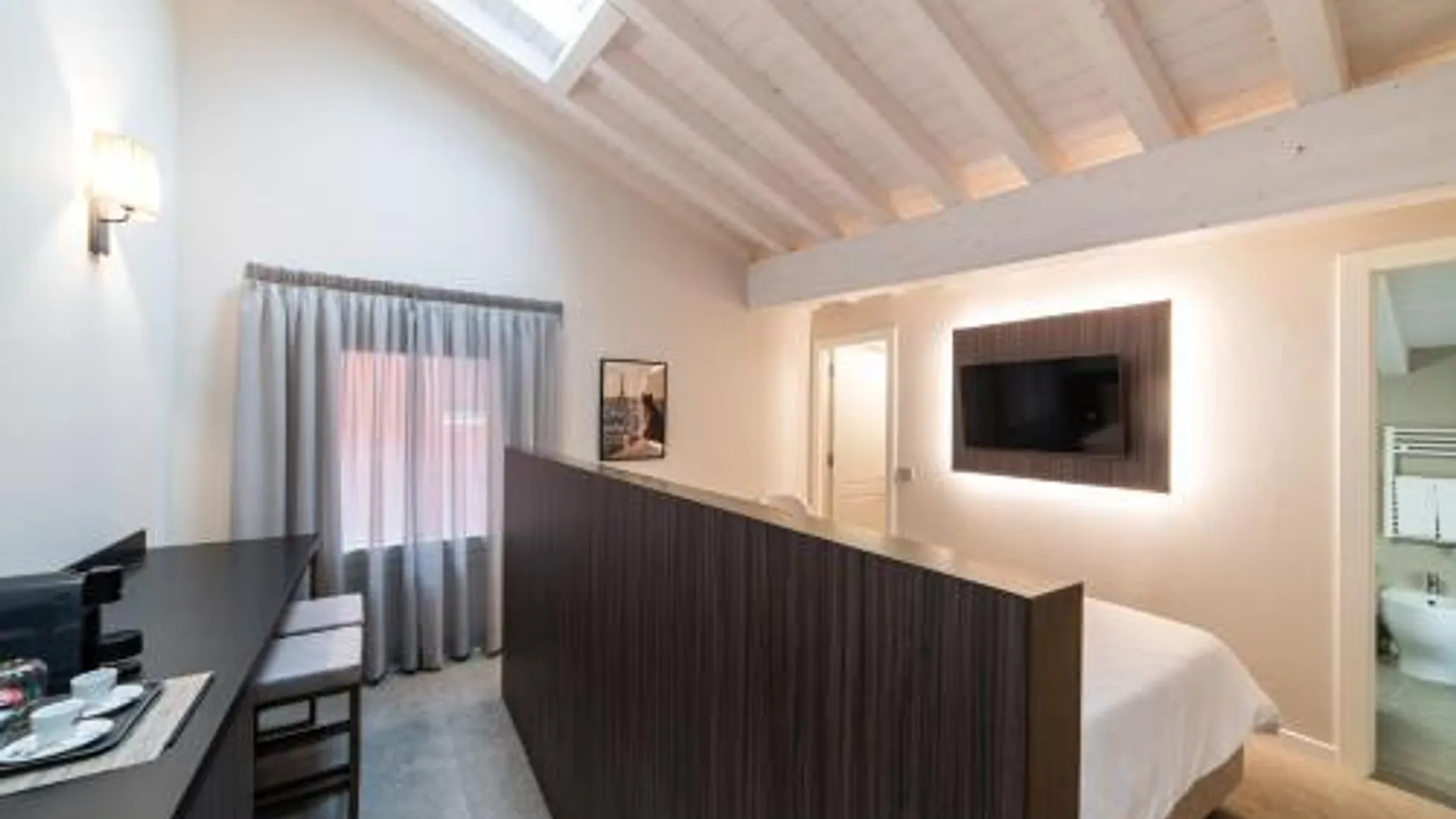 모데나 Modena Relax Luxury Rent Rooms 4성급 호텔 스위트룸