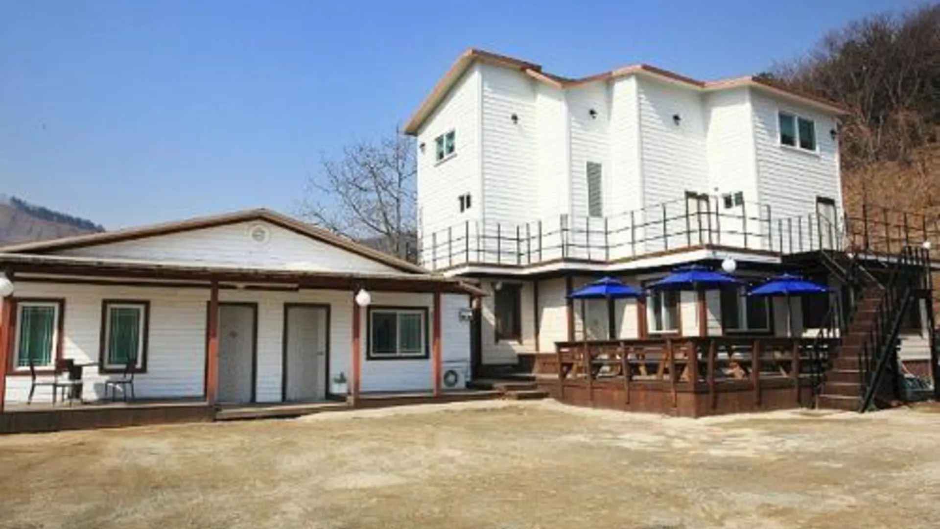 가평 가평 다큐하우스펜션 2성급 게스트하우스 스위트룸