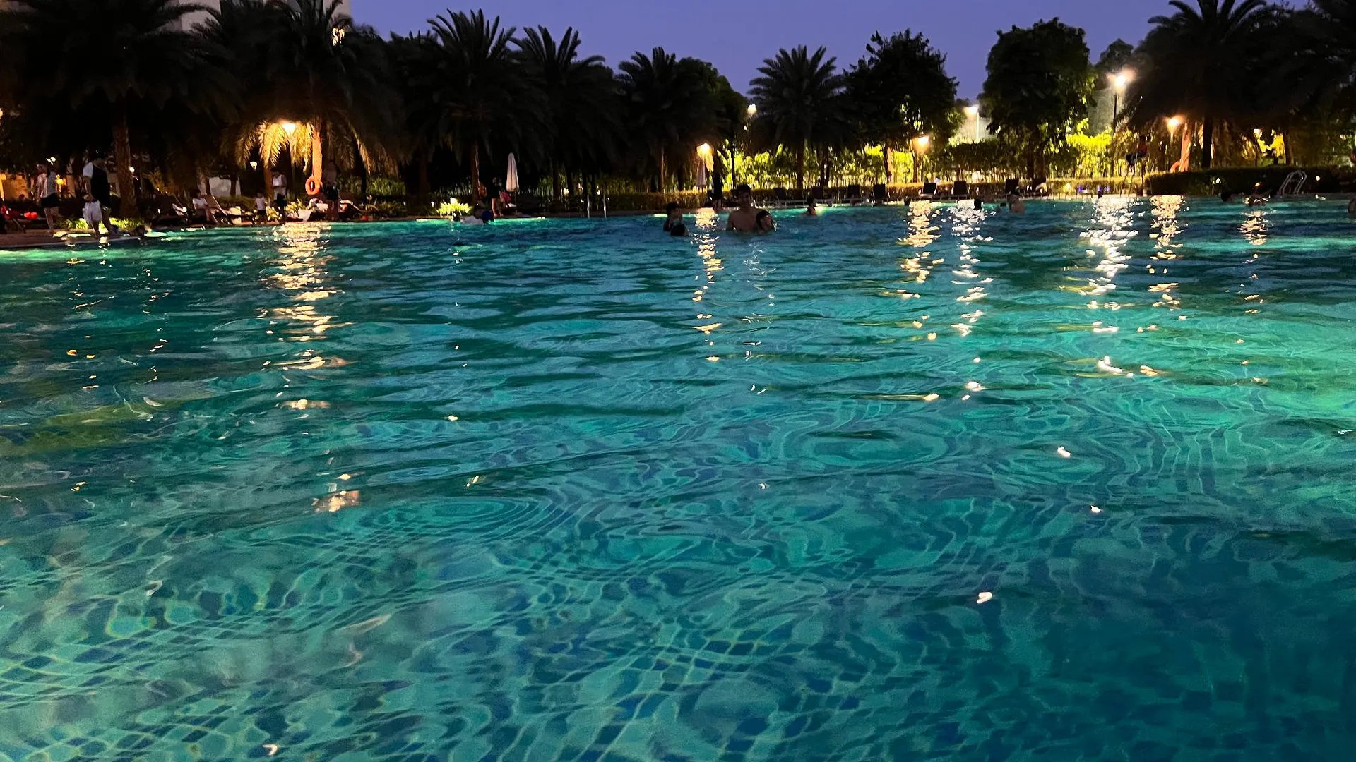 호치민 9군의 프라이빗 하우스 (35m², 침실 1개, 프라이빗 욕실 1개) 4성급 게스트하우스 외관