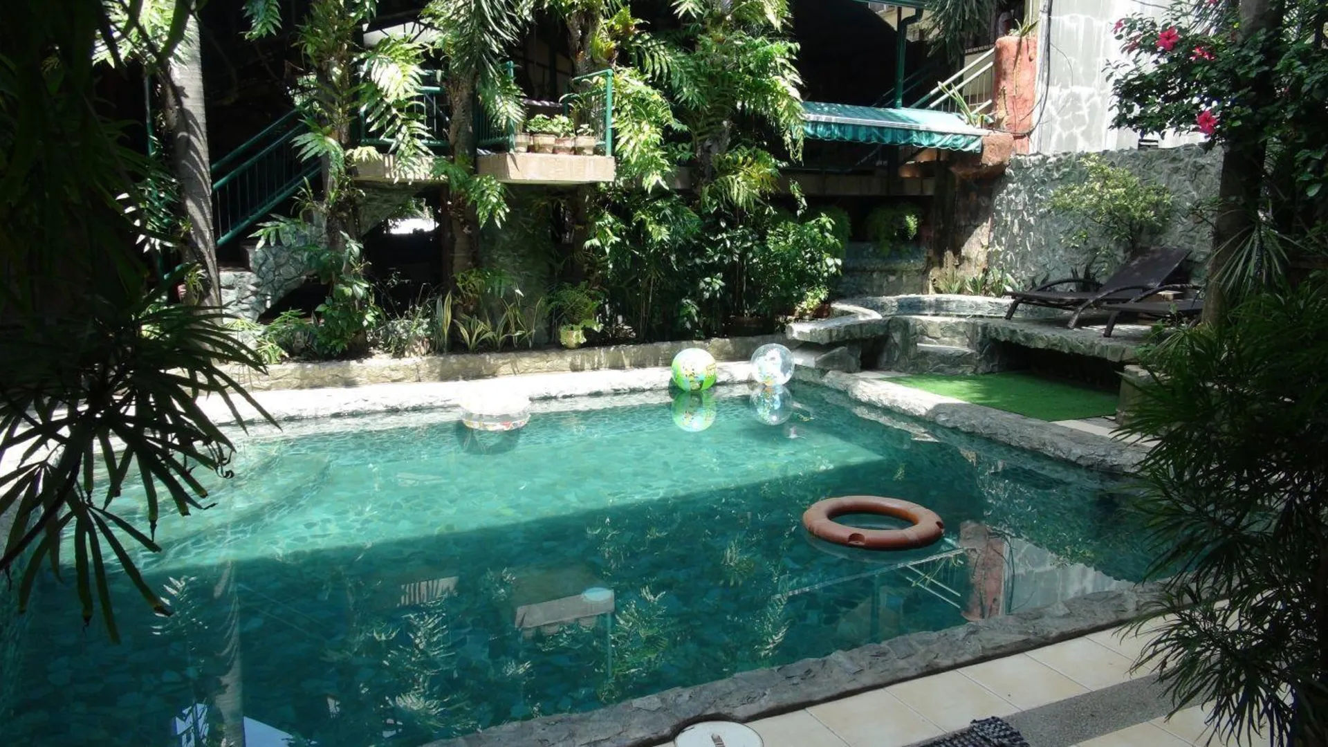 세부 MB's 가든 인 3성급 호텔 외관