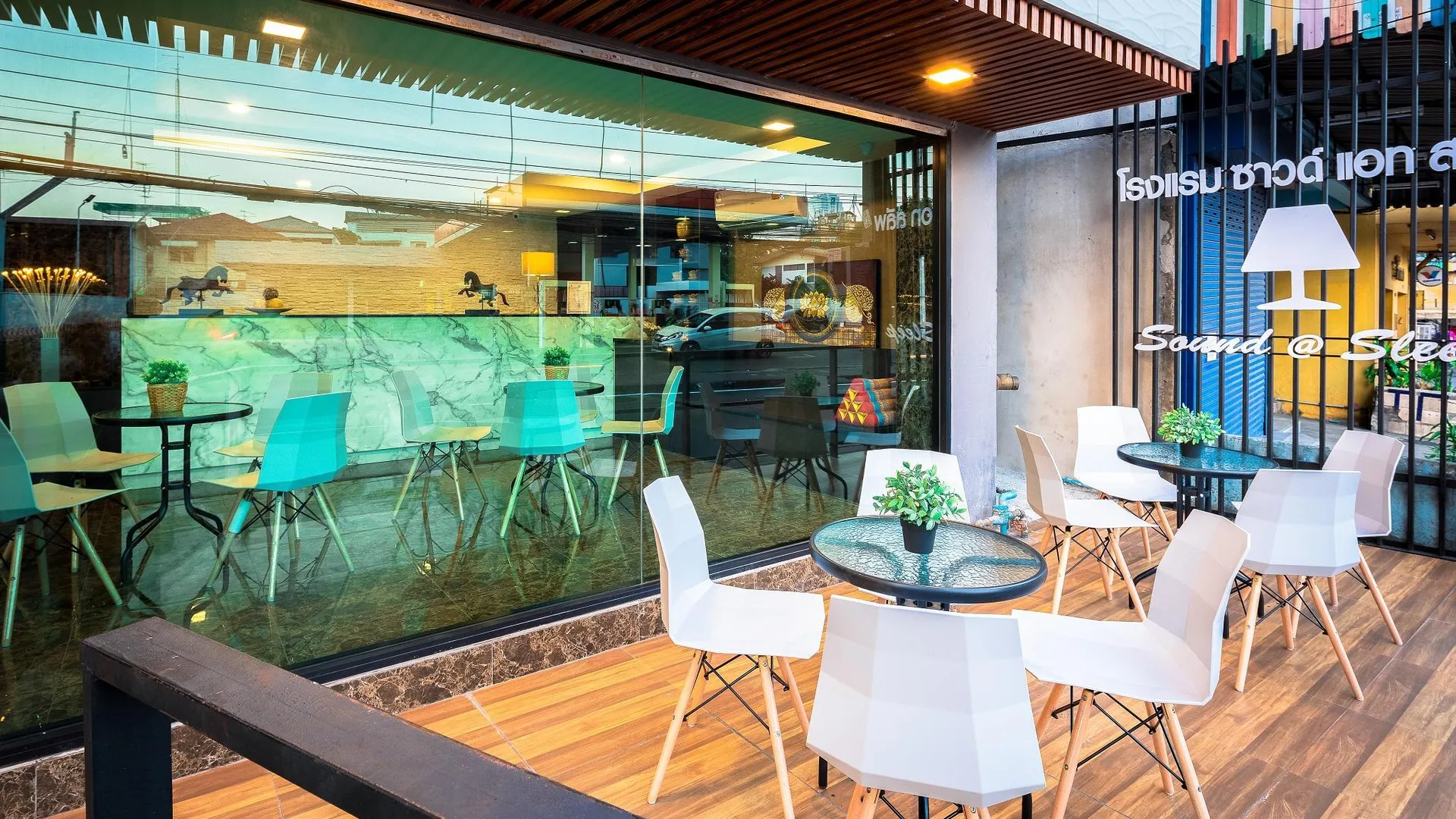 방콕 사운드앳슬립 호텔 2성급 호텔 스위트룸