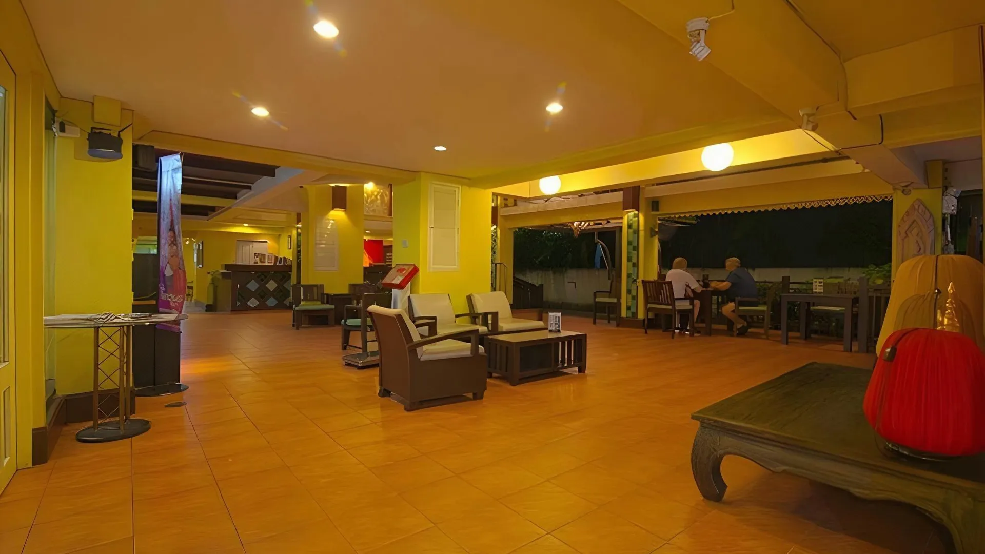 방콕 워라부리 수쿰윗 호텔  3성급 호텔 레스토랑