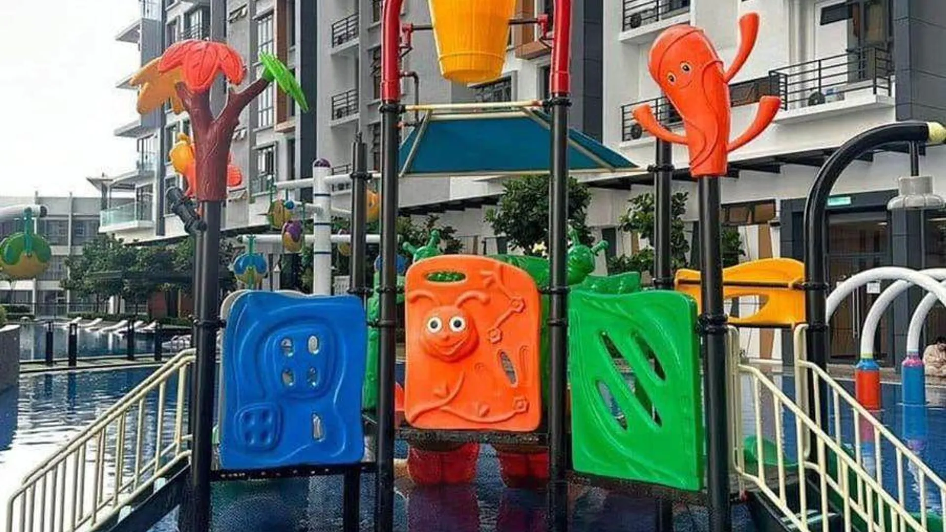 코타키나발루 크파얀의 아파트먼트 (m², 침실 2개, 프라이빗 욕실 2개) 2성급 싱글룸 외관