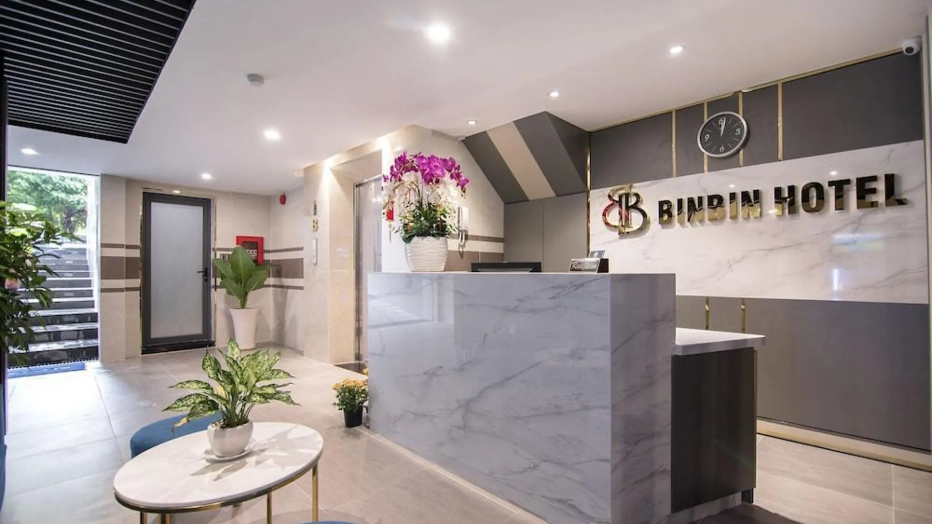 호치민 빈 빈 호텔 7 1성급 호텔 스위트룸