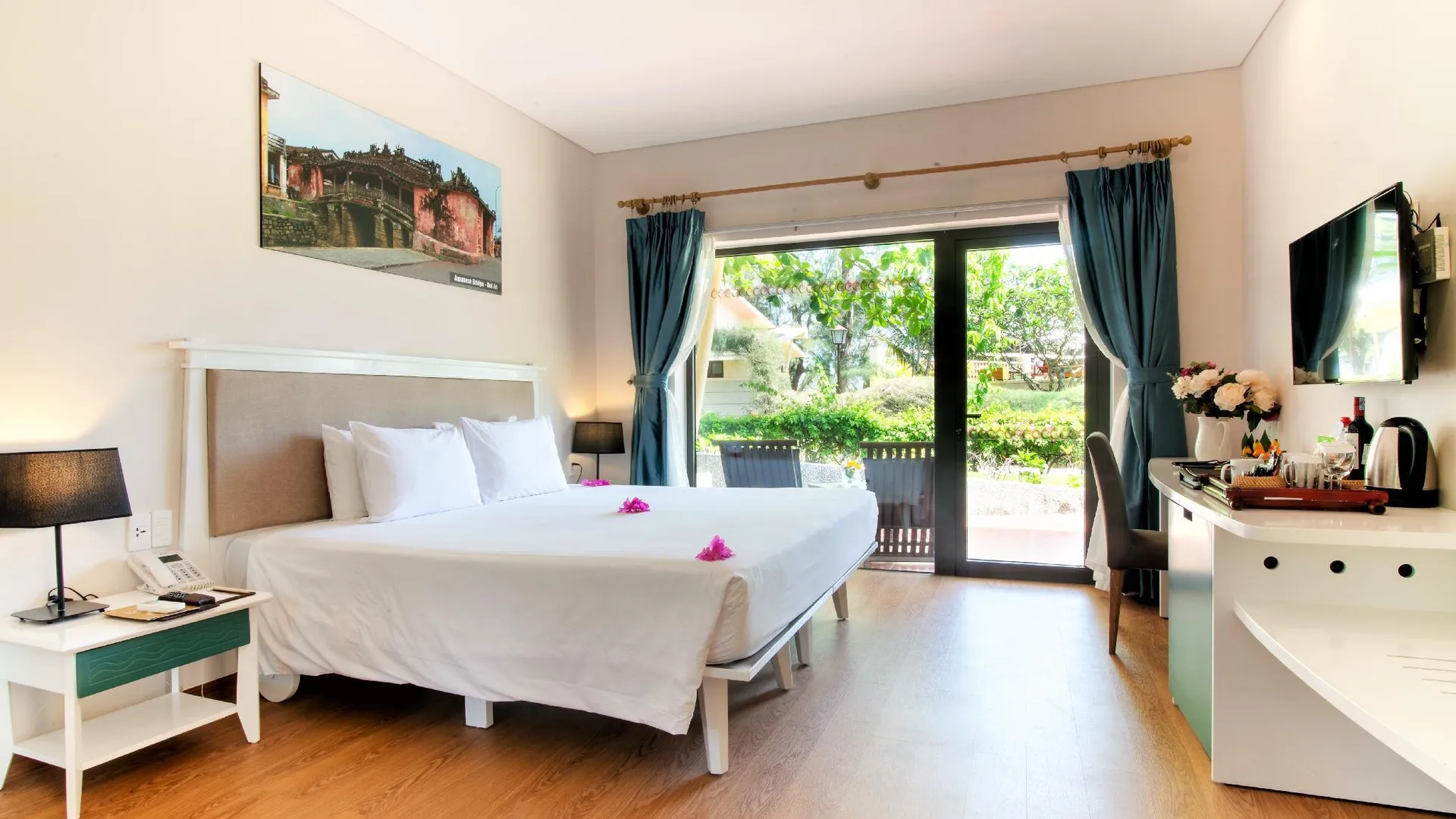 다낭 샌디 비치 논 누크 리조트 4성급 호텔 스위트룸