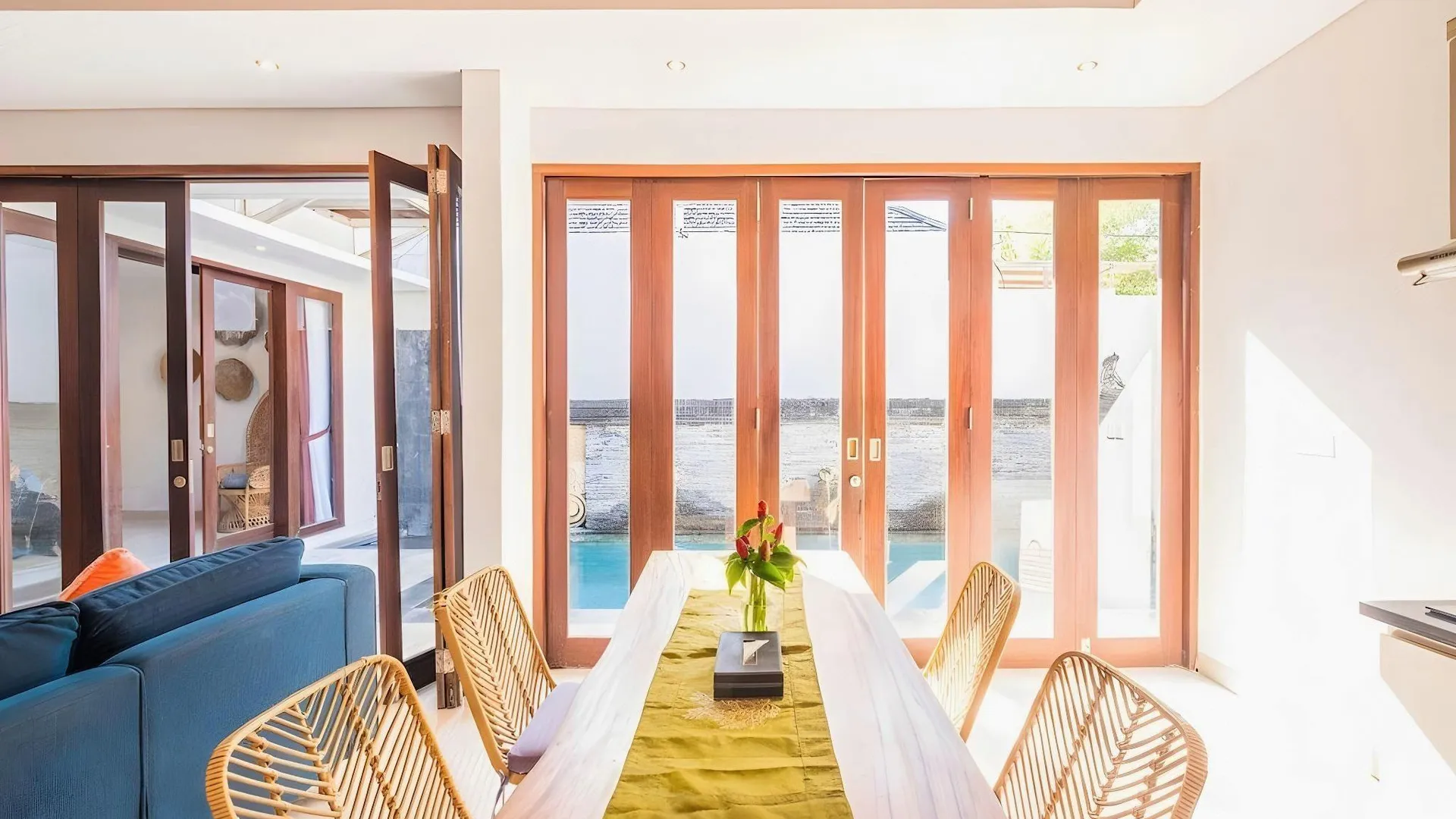 발리 카쿨 빌라 앤 스위트 1성급 호텔 로비