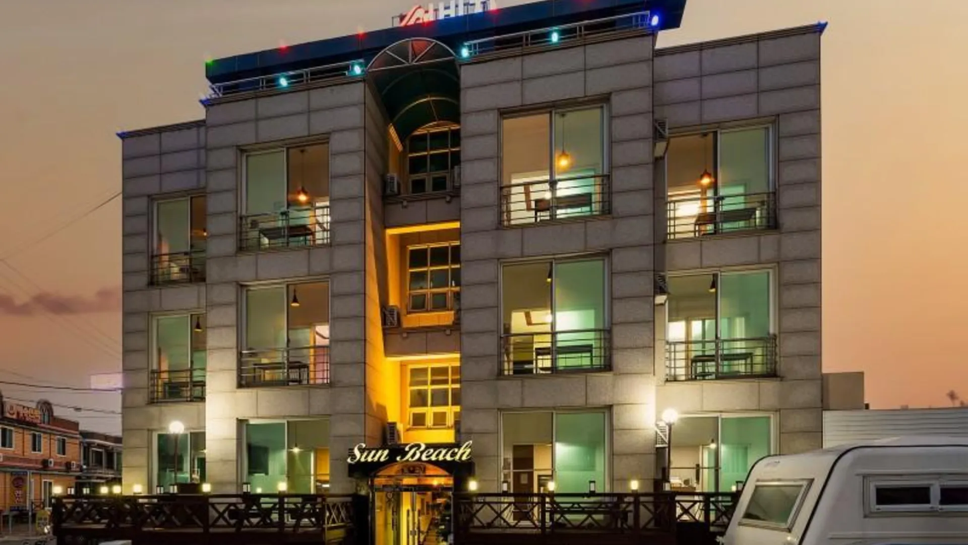 양양 양양 하조대썬비치펜션(서피비치 5분 거리) 2성급 게스트하우스 수영장