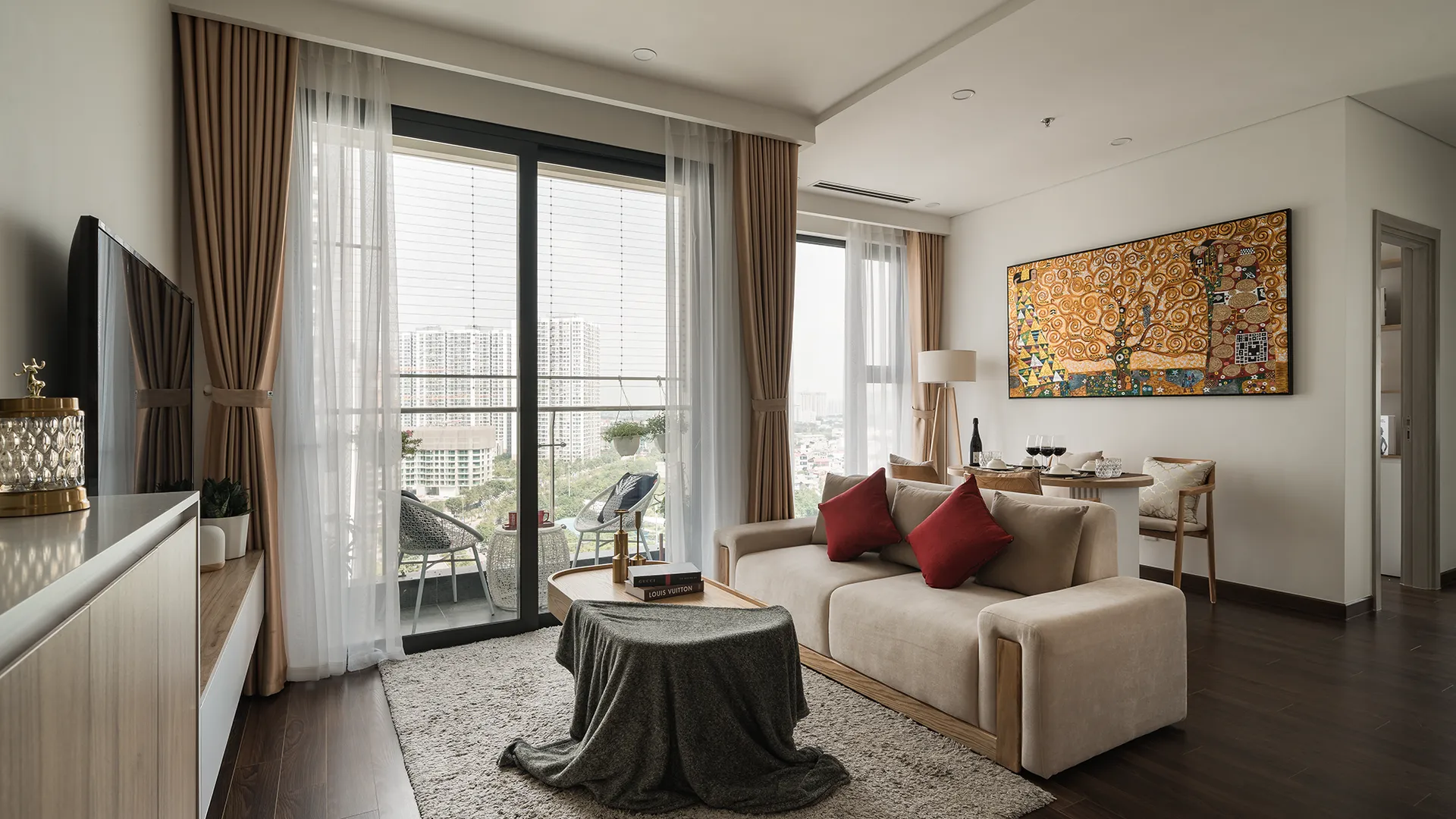 하노이 마스테리 웨스트 하이트 - 빈홈즈 스마트 시티 - 하노이홈즈 3성급 게스트하우스 스위트룸