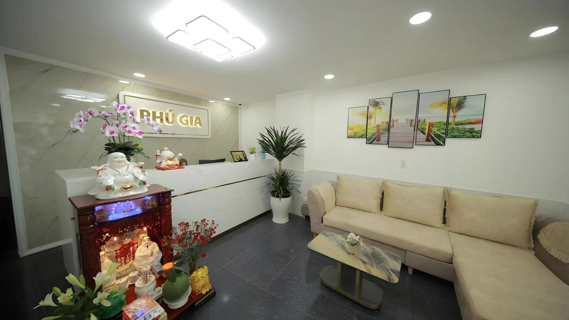 호치민 푸 지아 부이 비엔 3성급 호텔 로비