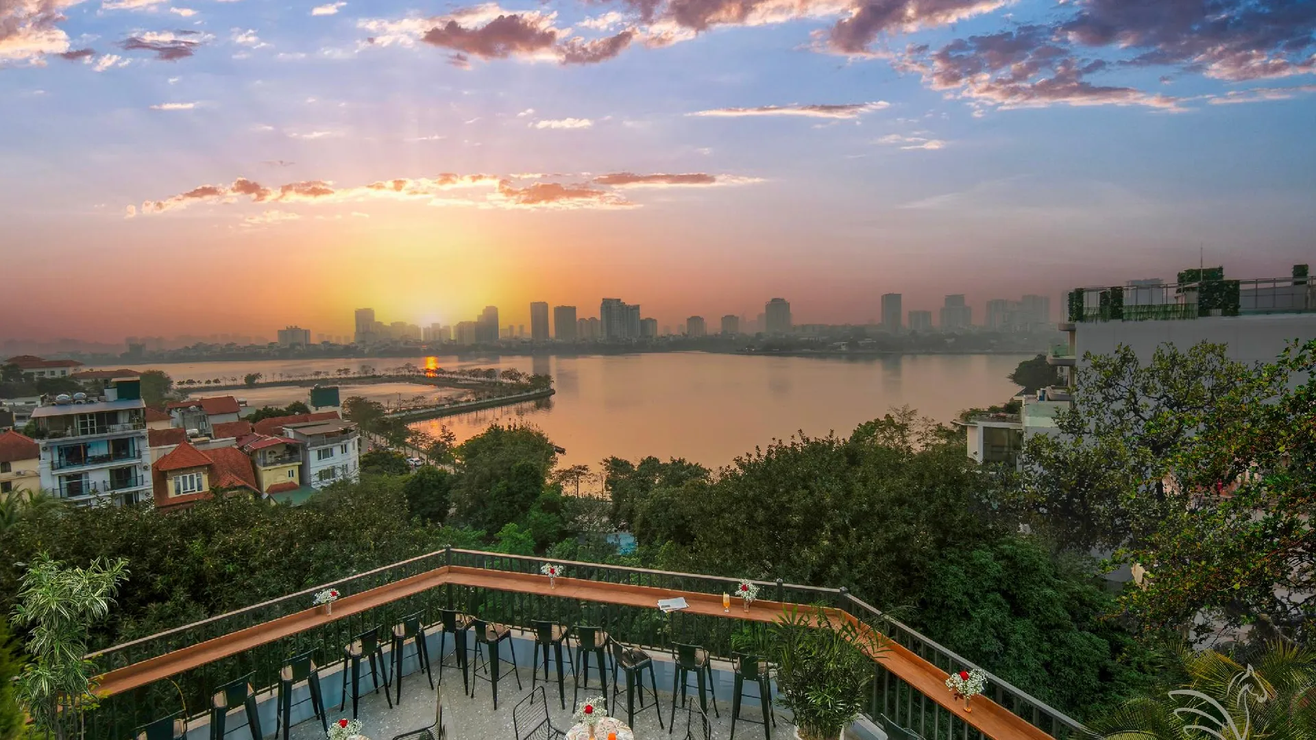 하노이 웨스트레이크 펄 아파트호텔 앤 스파 - 바이 페가시 그룹 5성급 호텔 수영장