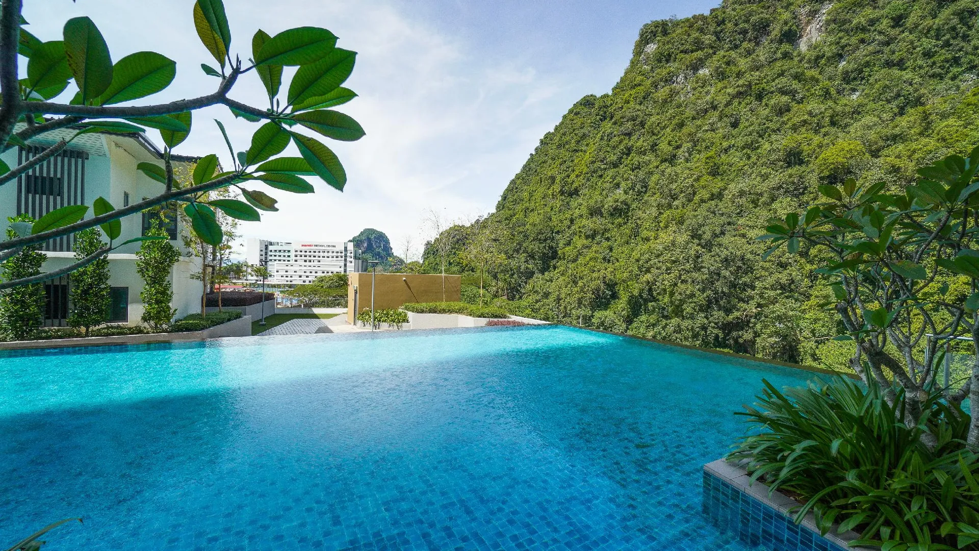 이포 JOMSTAY Sunway Onsen Suites Ipoh - Lost World of Tambun Ipoh Waterpark 5성급 게스트하우스 객실