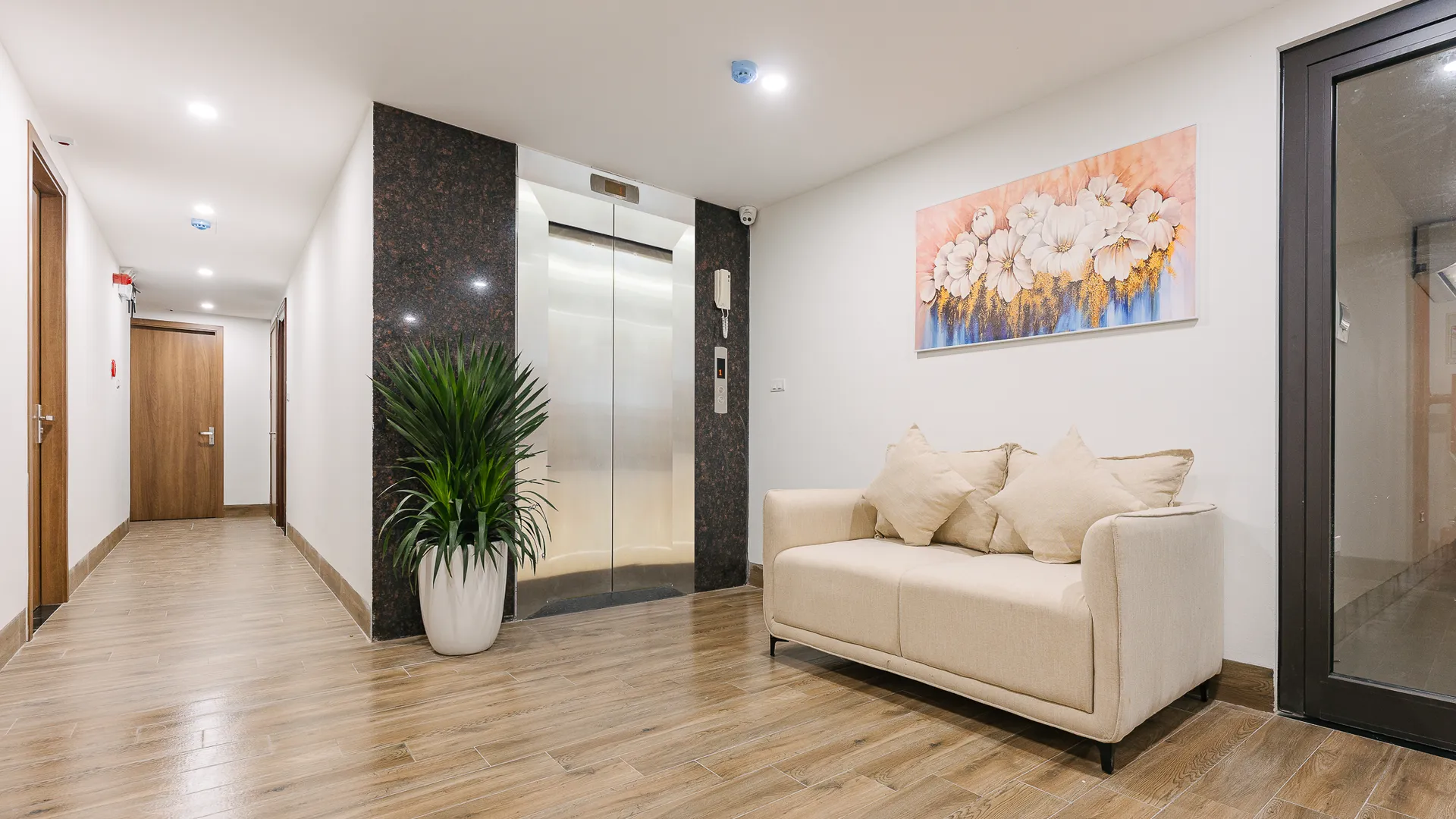 하노이 신디스 웨스트레이크 아파트먼츠 5성급 호텔 외관