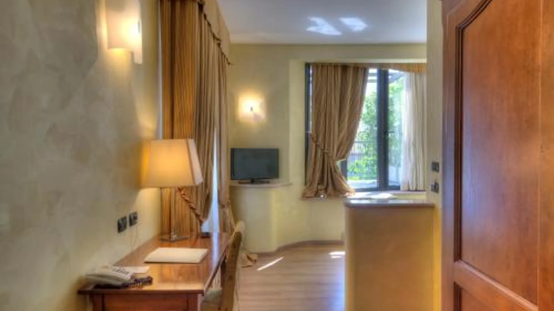 모데나 센트럴 파크 호텔 4성급 호텔 외관