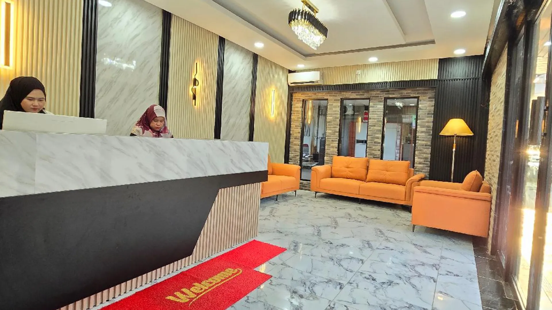 셈포르나 Grand Luxury Hotel 3성급 호텔 외관