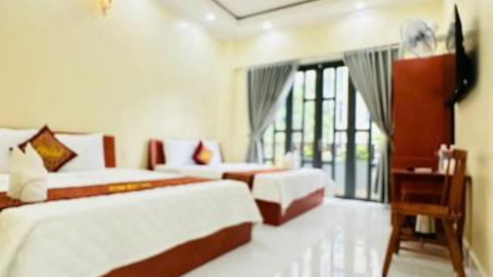 호치민 Khách Sạn Minh Thịnh 호텔 스위트룸