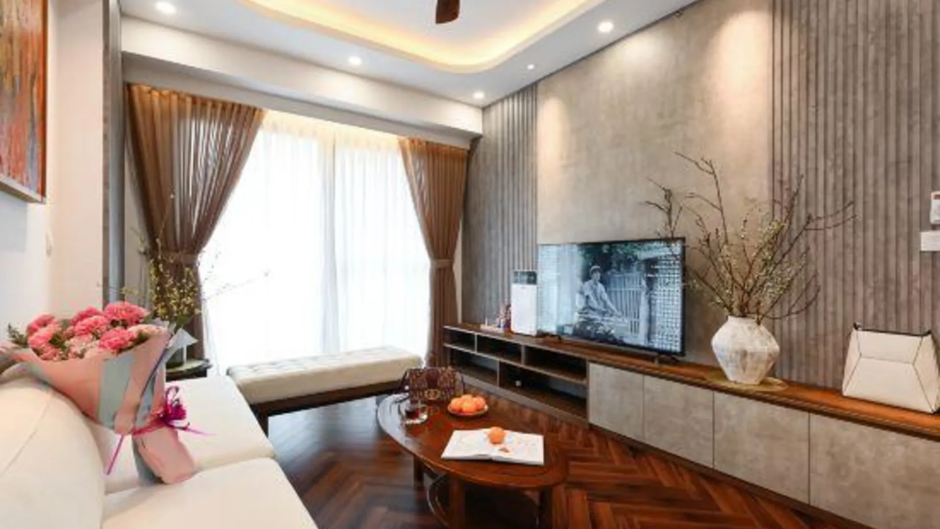 호치민 로얄 스테이트 - 더 안토니아 푸미흥 4성급 게스트하우스 스위트룸